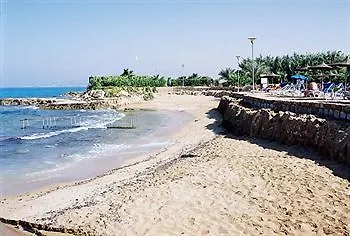 St. George Gardens & Aparthotel Klorakas
