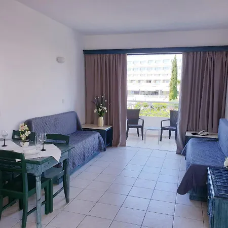 St. George Gardens & 4* Klorakas