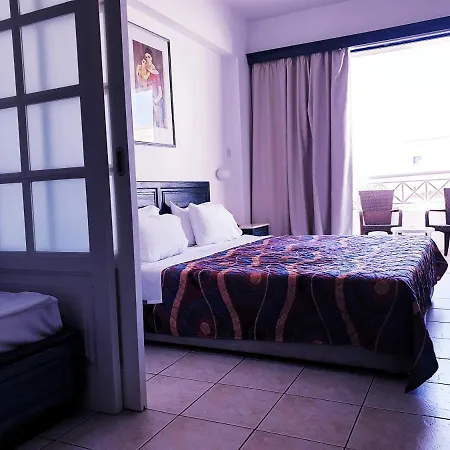 St. George Gardens & 4* Klorakas