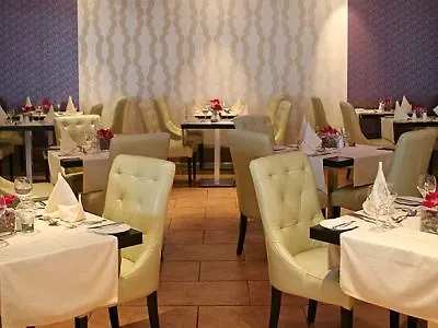 St. George Gardens & Lejlighedshotel Klorakas