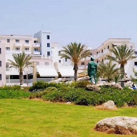 Lejlighedshotel St. George Gardens & 4*