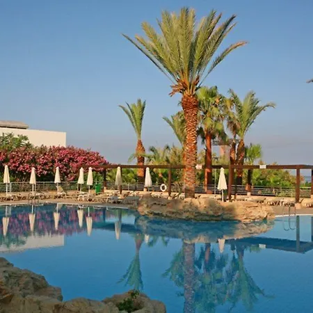 Lejlighedshotel St. George Gardens & Klorakas