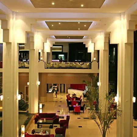 Lejlighedshotel St. George Gardens & Klorakas