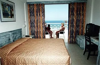 St. George Gardens & 4*