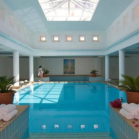 St. George Gardens & Lejlighedshotel 4*
